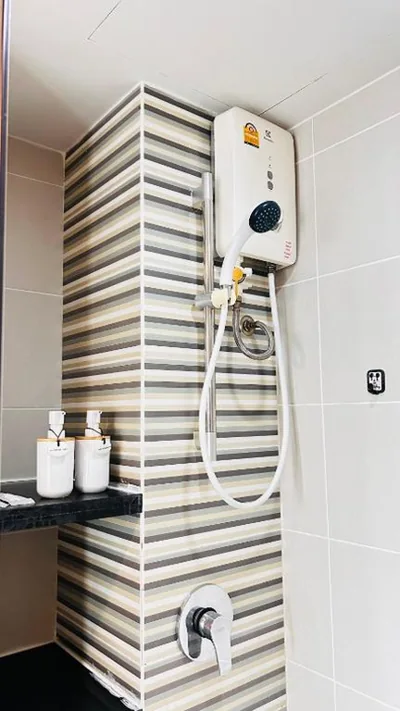 Vista Phuket Old Town Gym Pool Wifi Netflix Walk to All – Photos 3